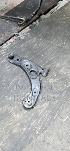 Daihatsu Esse Arms Ex Japan