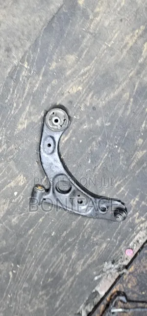Daihatsu Esse Arms Ex Japan