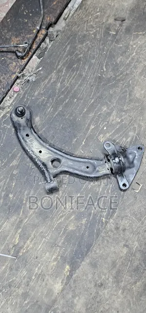 Honda Insight Arm Available