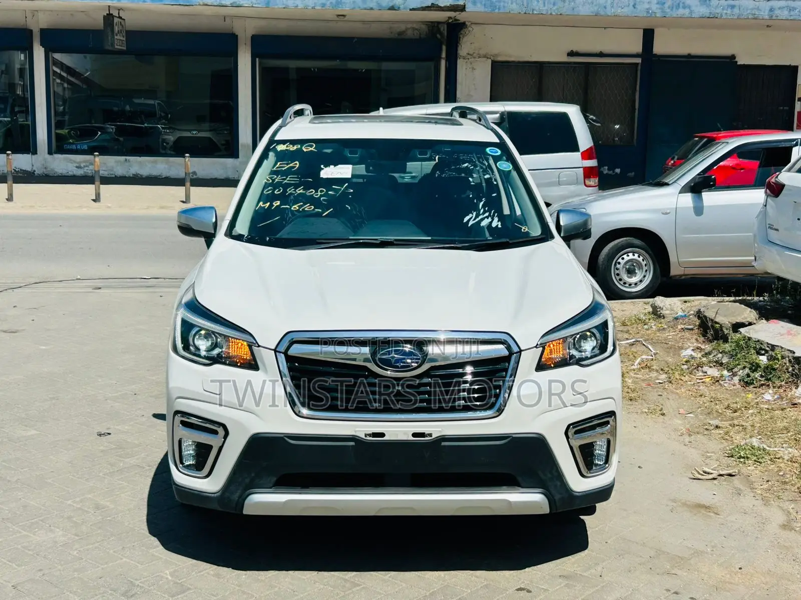 Subaru Forester Premium AWD 2019 White