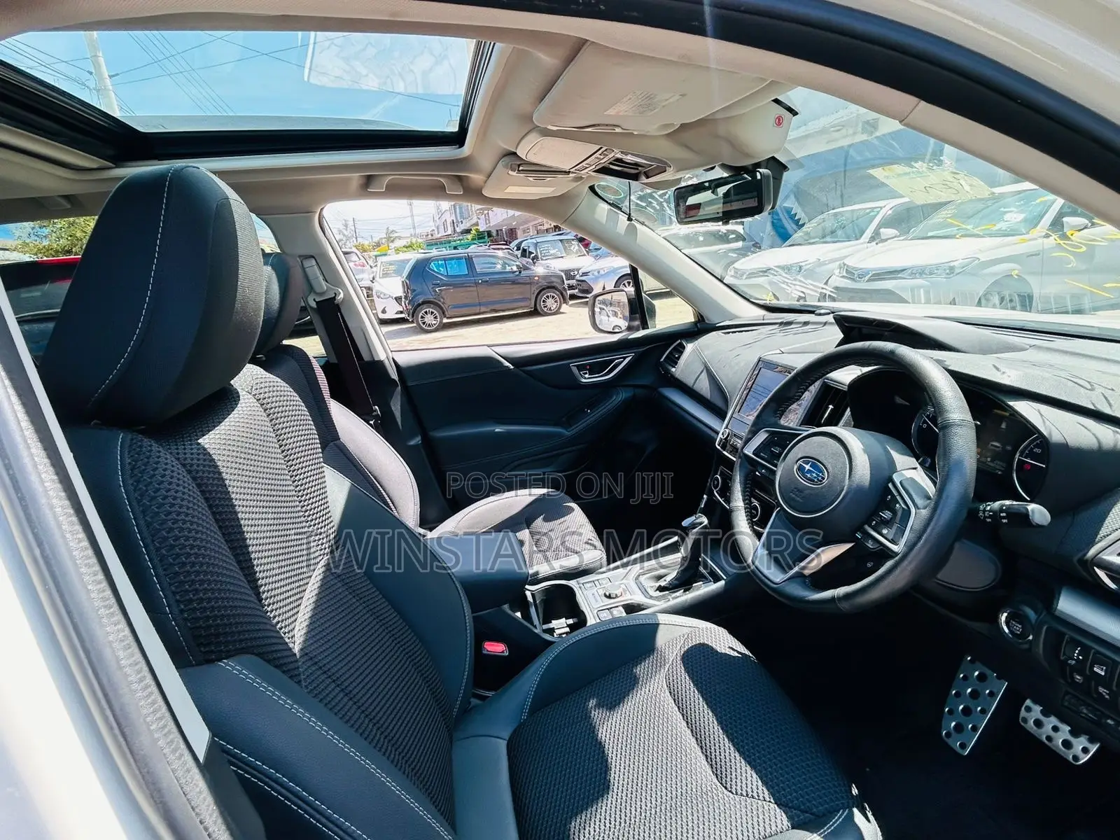 Subaru Forester Premium AWD 2019 White