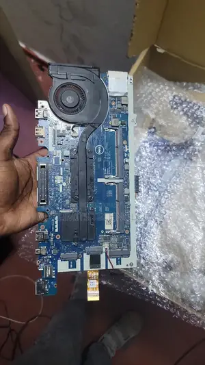 Dell Laritude 7450 Motherboard