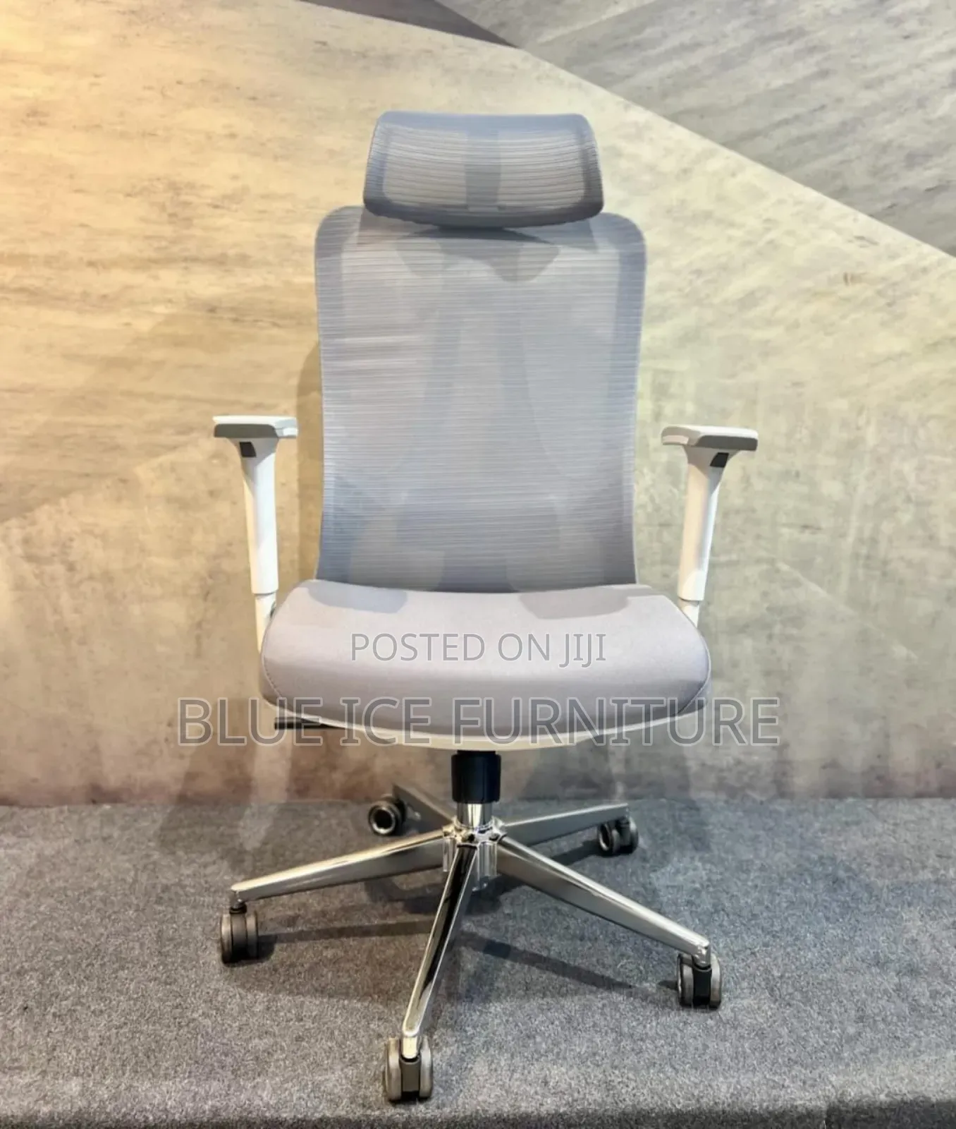 Fabric Padded Headrest Chair