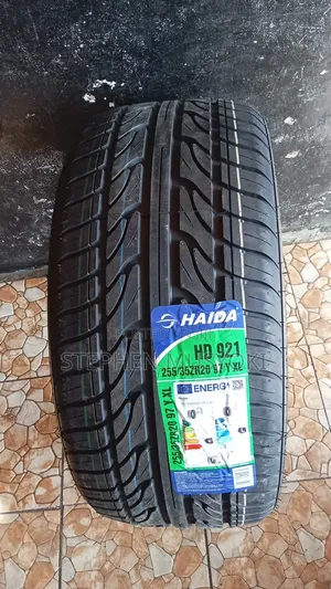 Tyre 255/45zr20 Haida