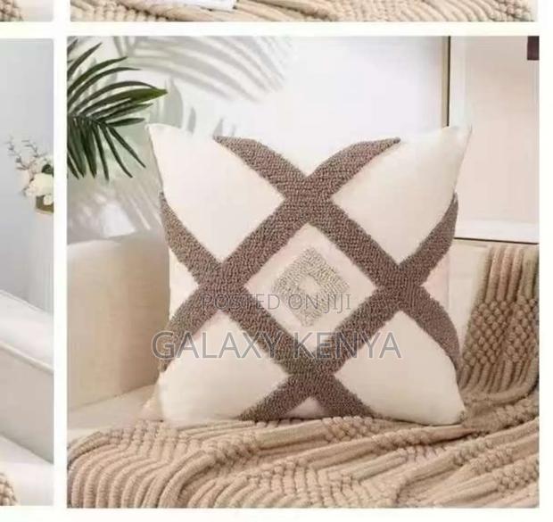 Tufted Boho Cushion Cover