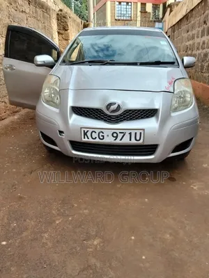 Toyota Vitz 2008 White
