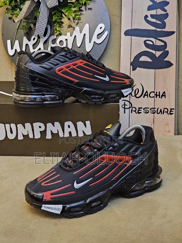 Nike Airmax Plus Tuned Air Radiant Red - thumbnail 2