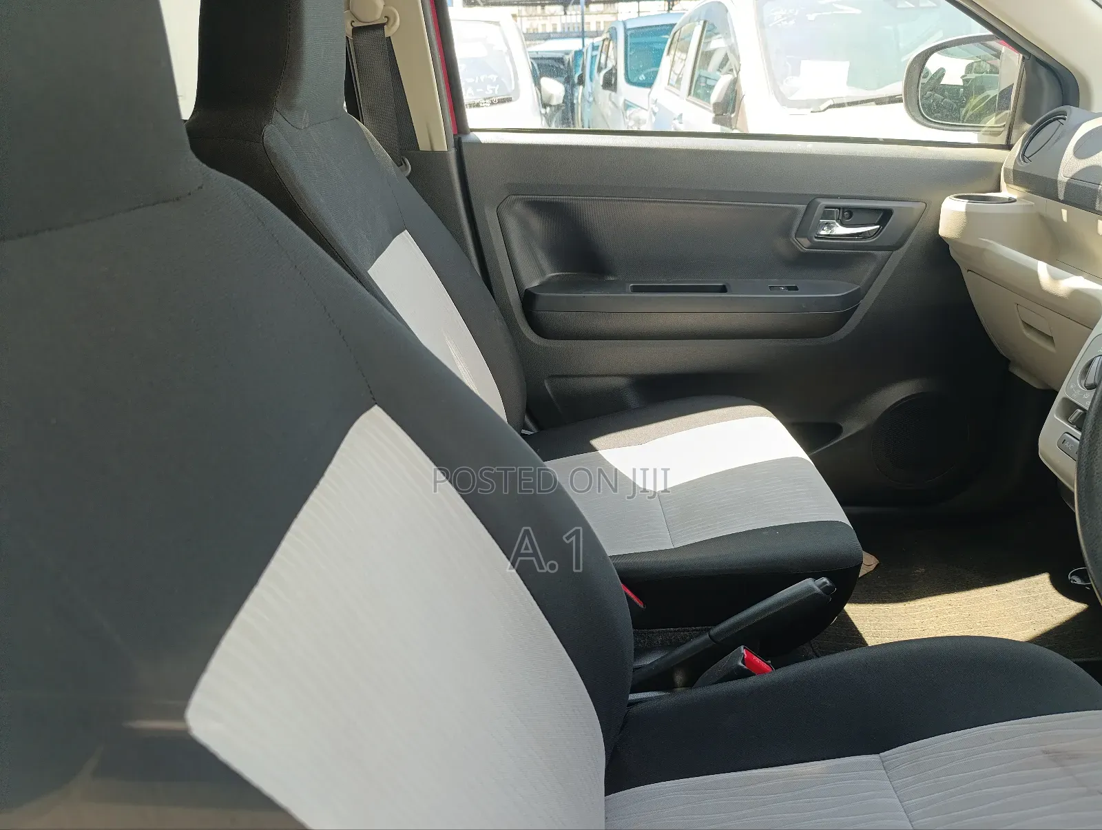 Daihatsu Mira 2018 Red