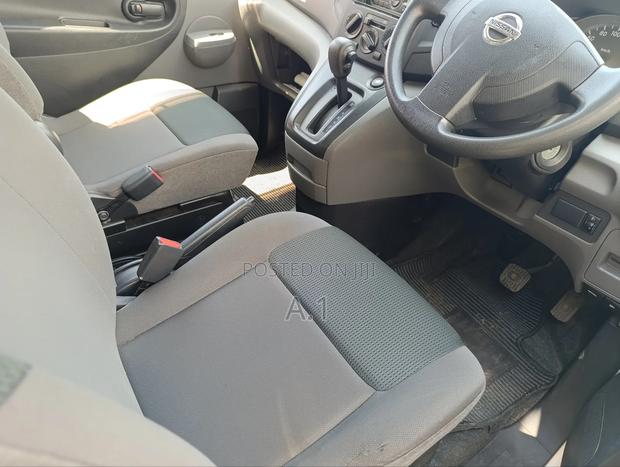 Nissan NV200 2019 White - thumbnail 4