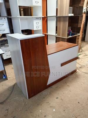 Hotel Reception Table - thumbnail 2