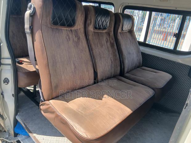 Toyota HiAce 2014 White - thumbnail 3