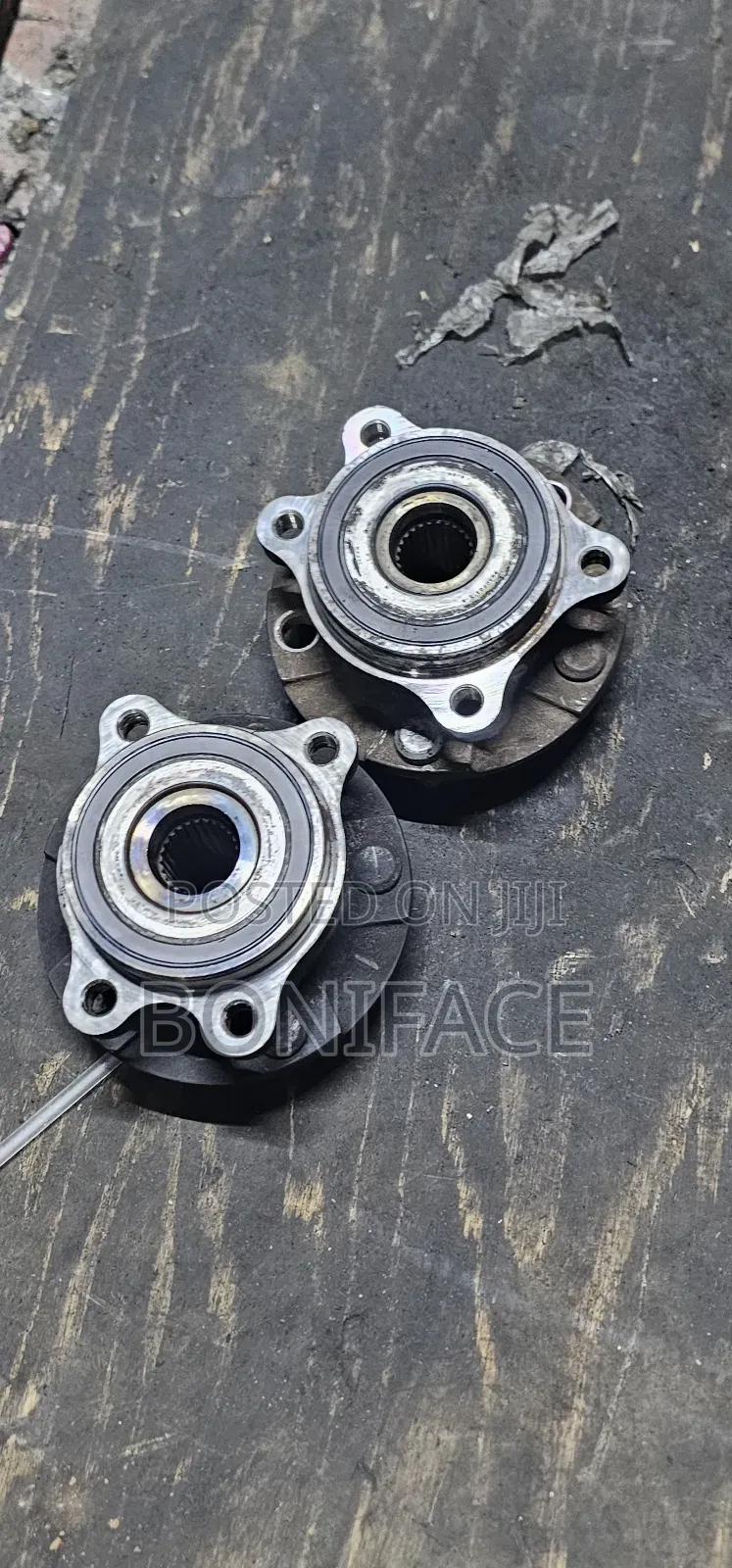 Toyota Auris Front Hubs Very Clean