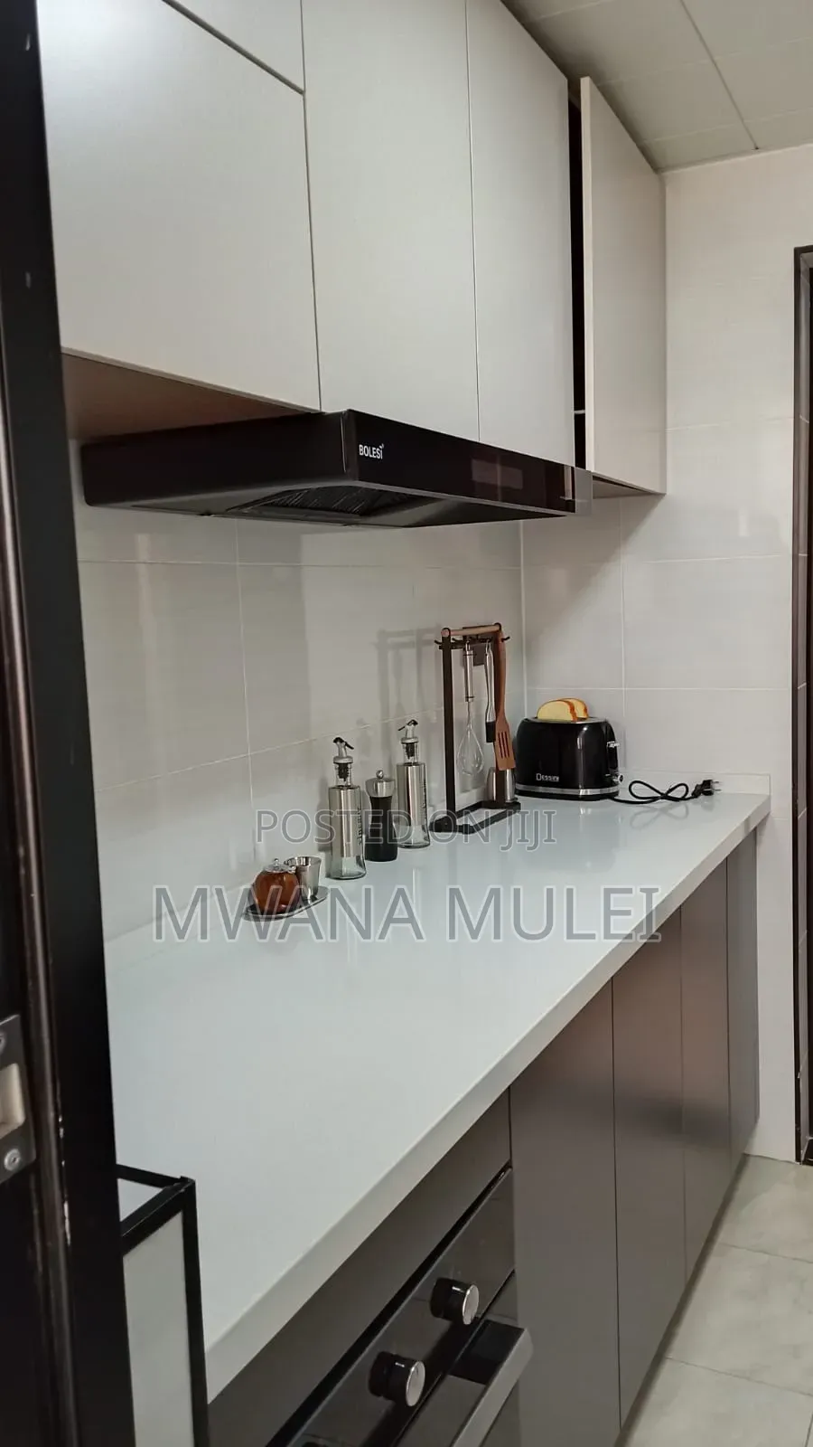 Furnished 2bdrm Block of Flats in Mango Tree, Hotel 67 Area for sale