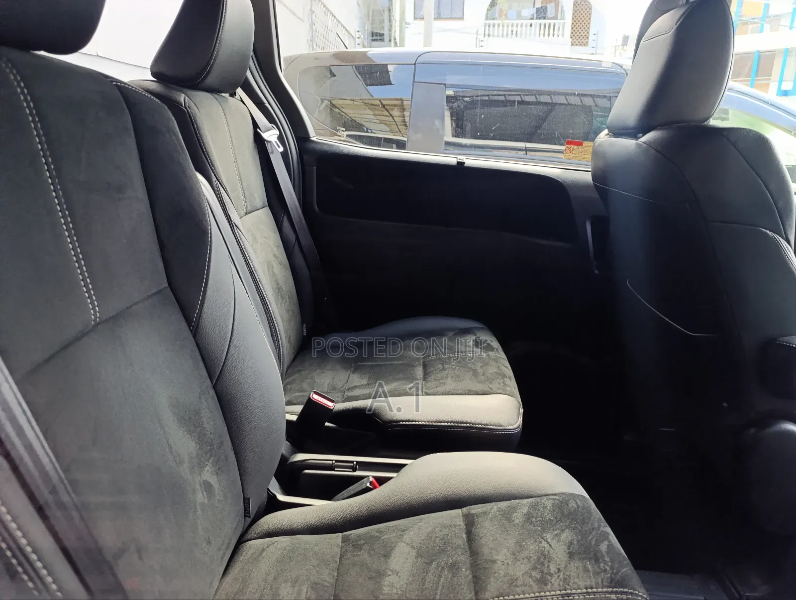 Toyota Voxy 2019 Pearl