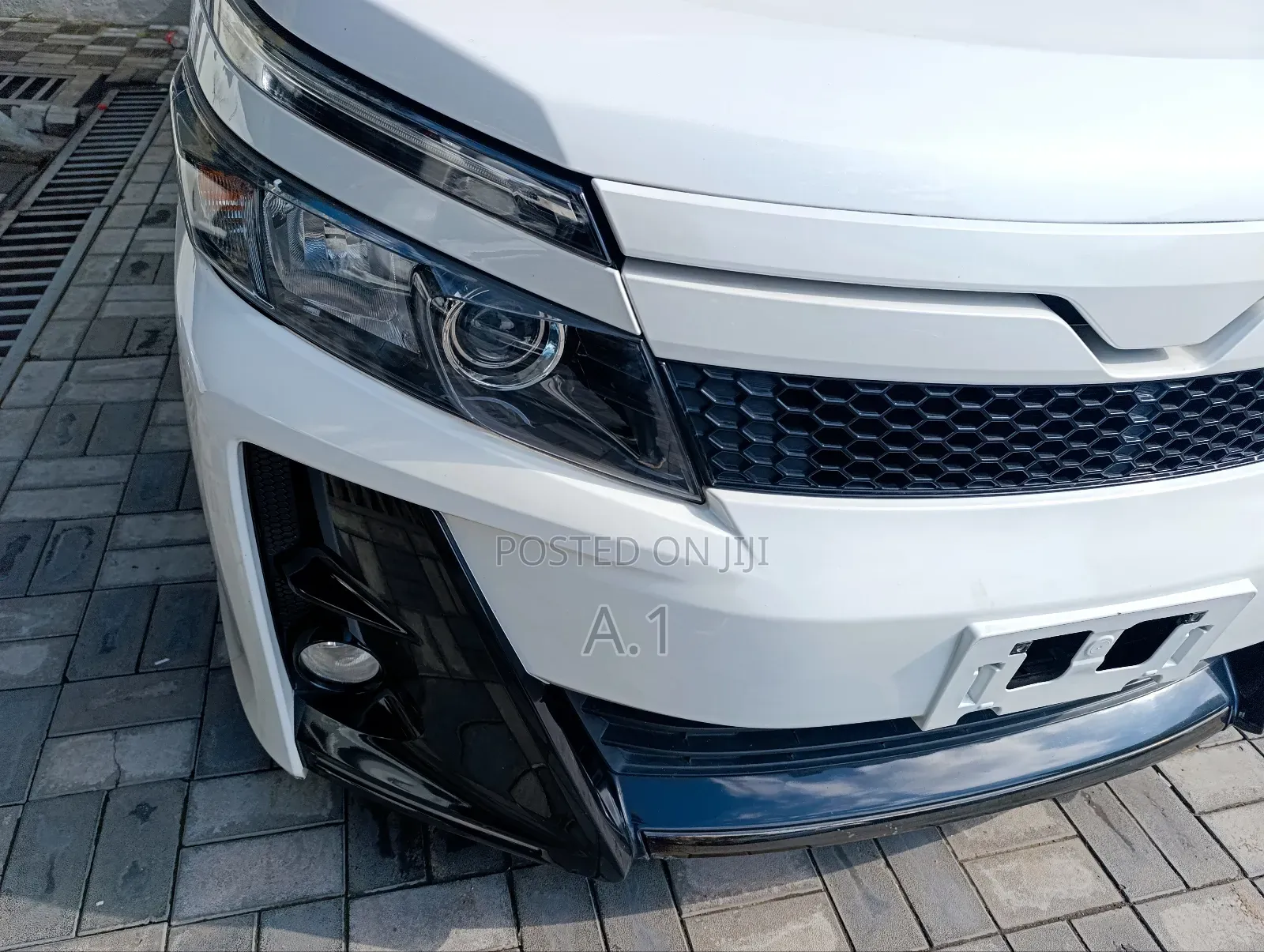Toyota Voxy 2019 Pearl