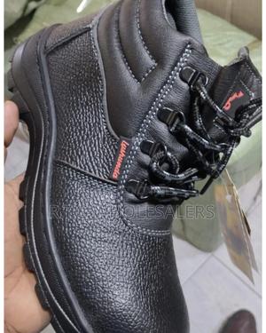 Safety Shoes - main view