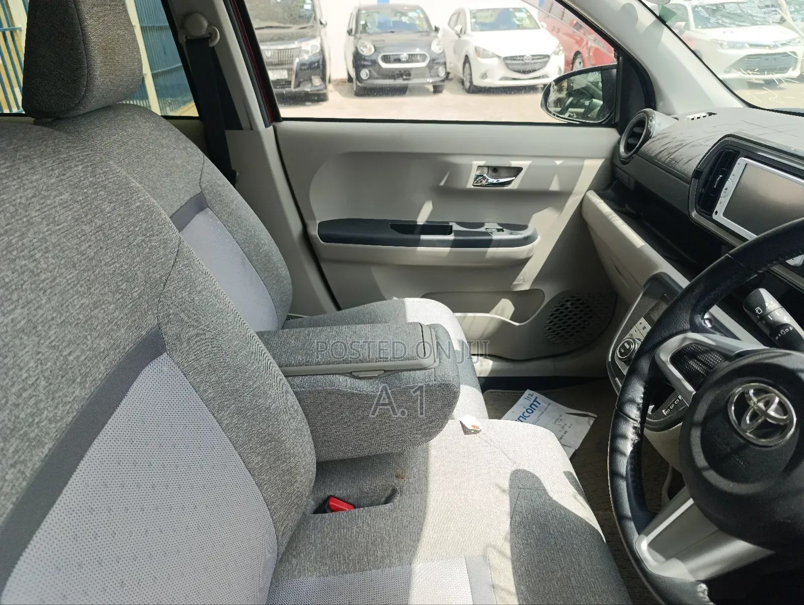 Toyota Passo 2018 Red