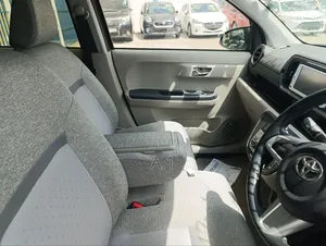 Toyota Passo 2018 Red