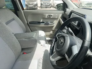 Toyota Passo 2018 Red