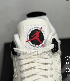 Air Jordan 4 “Flight Club “😎

Quality Leather
