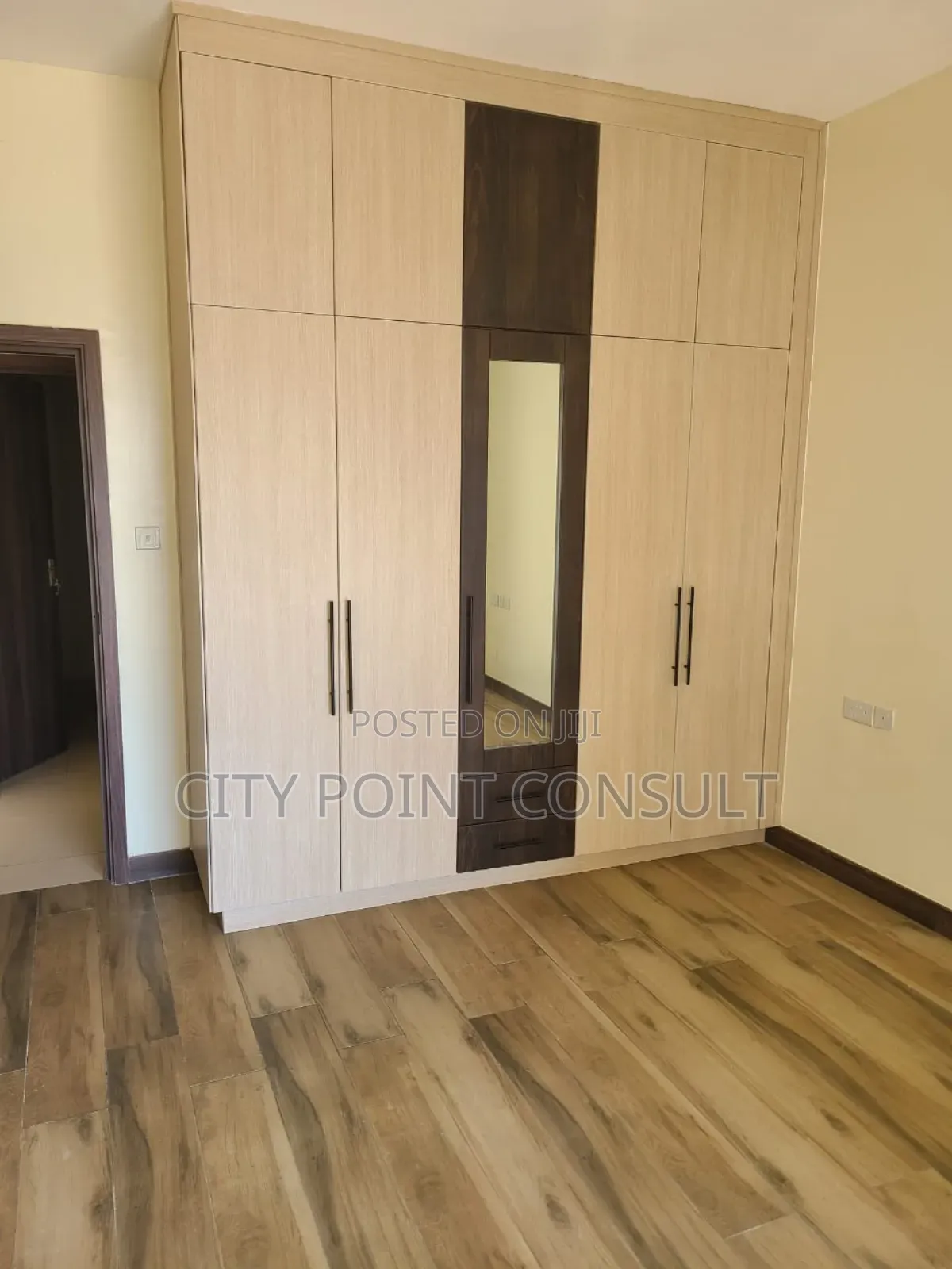 1bdrm Condo in Silverstone, Hurlingham for sale