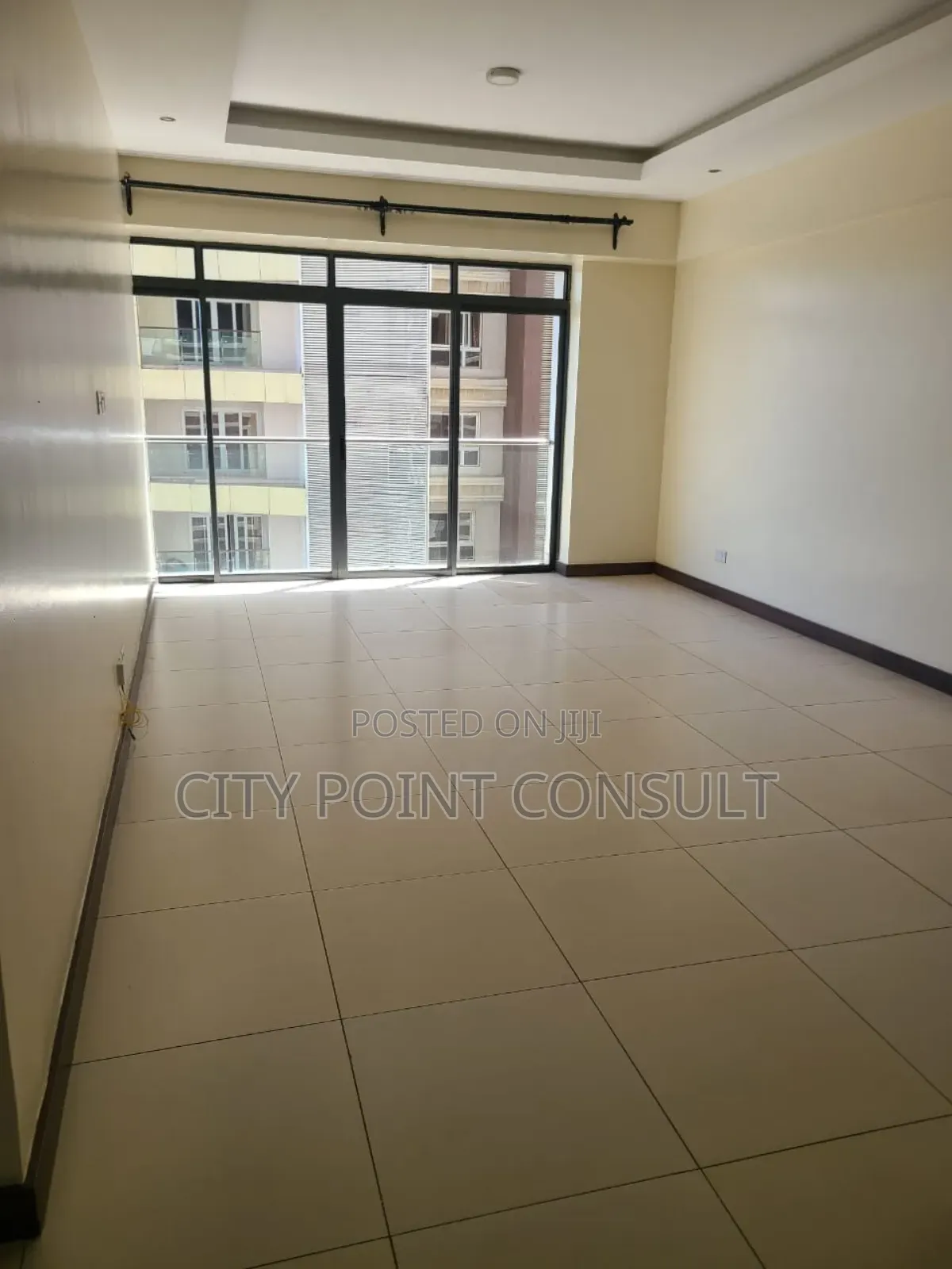 1bdrm Condo in Silverstone, Hurlingham for sale