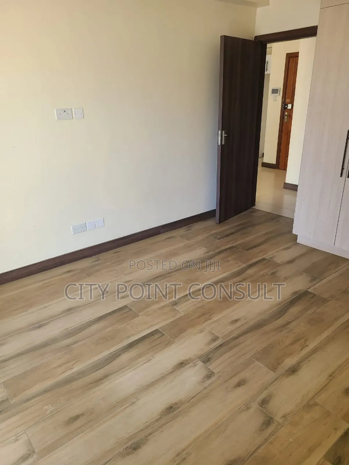 1bdrm Condo in Silverstone, Hurlingham for sale