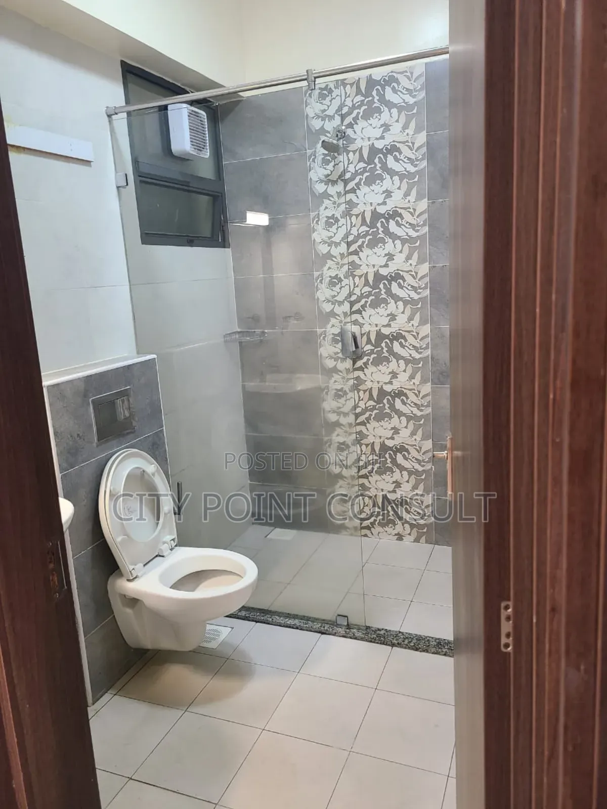 1bdrm Condo in Silverstone, Hurlingham for sale