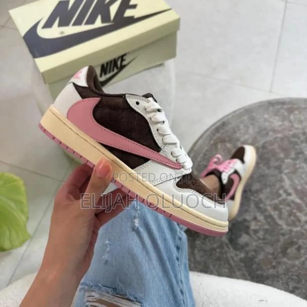 Jordan 1 Travis Scott “Dark Pony Pink”🔥🐾