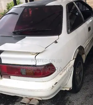 Toyota Corolla Sedan 1990 White