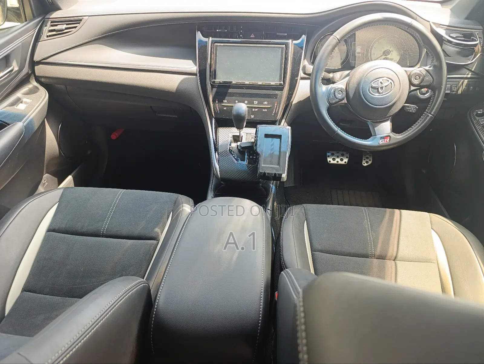 Toyota Harrier 2.0 Turbo GR Sport 2019 Black