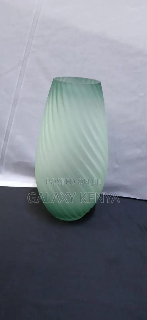 Nordic Glass Flower Vase - thumbnail 5