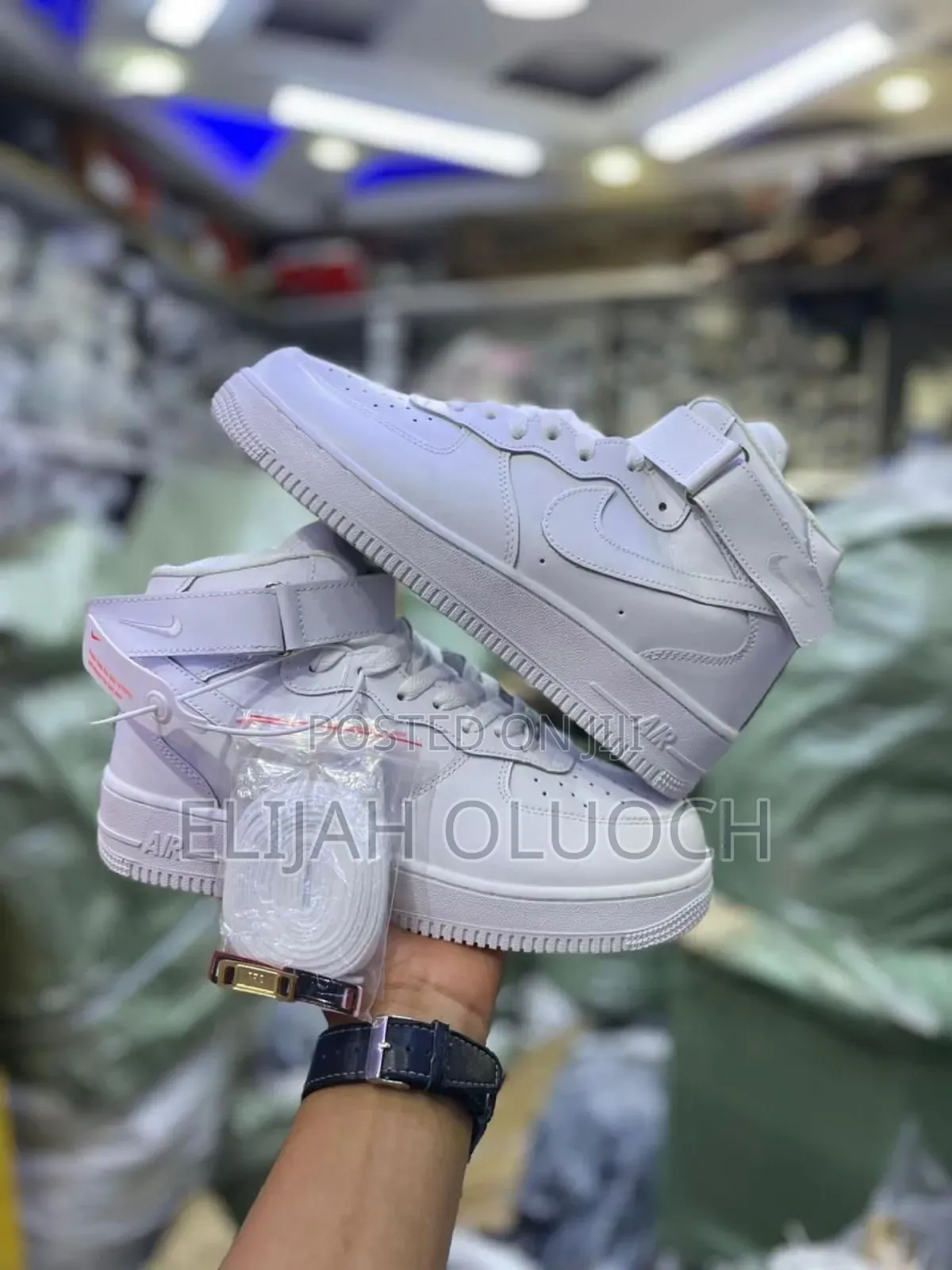 Airforce 1 High Top White 🔥🔥

Pure Leather 🫰🏿

Size 39-45