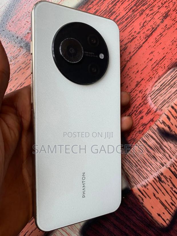 Tecno Phantom V Fold 512 GB White - main view