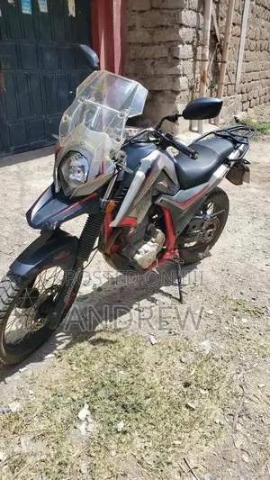 Raleigh 400cc 2017 Red
