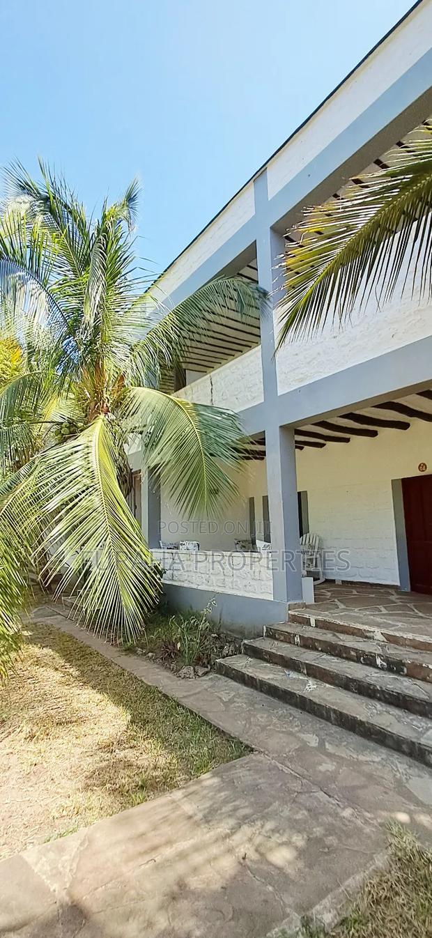 Furnished 2bdrm Apartment in Diani South Coast for sale - main view