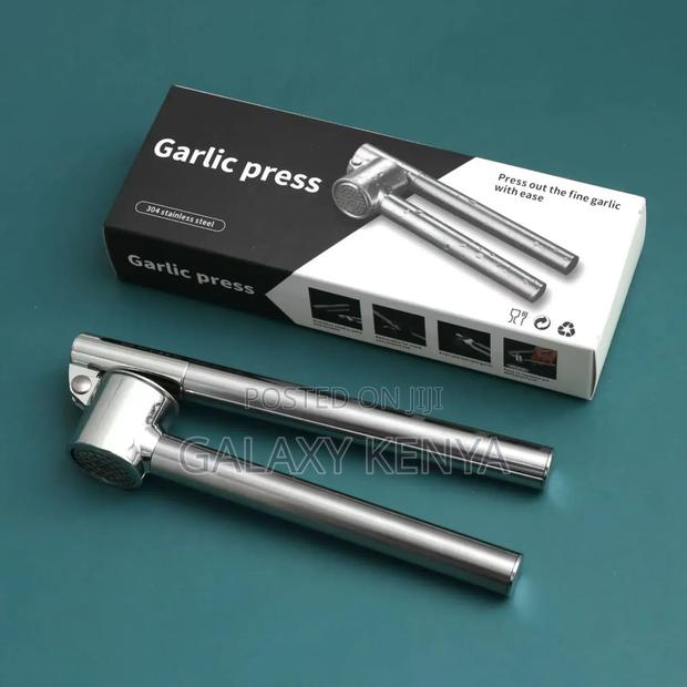 Stainless Steel Garlic Crusher - thumbnail 3