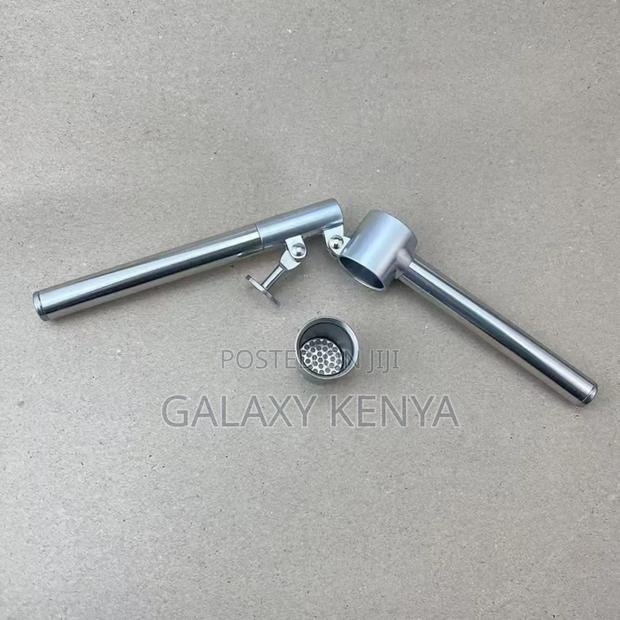 Stainless Steel Garlic Crusher - thumbnail 6