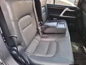 Toyota Land Cruiser 4.5 V8 TD 2020 Silver