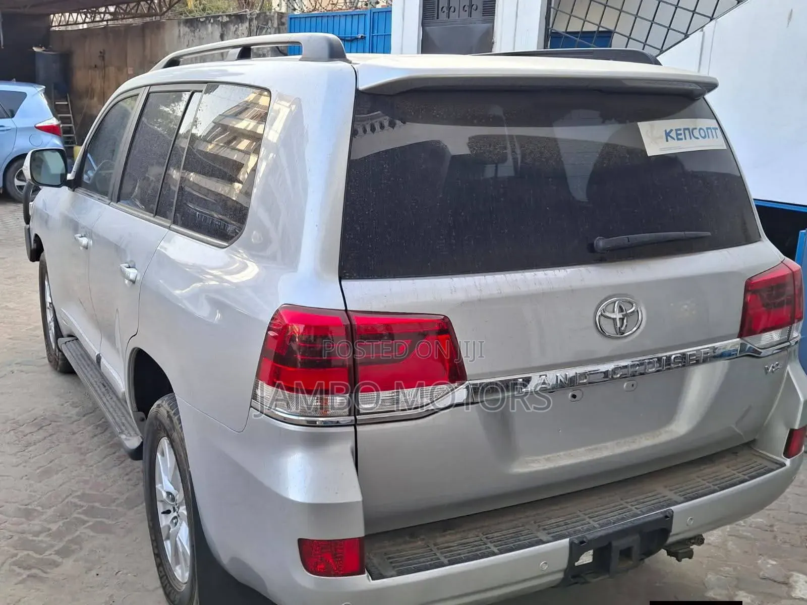 Toyota Land Cruiser 4.5 V8 TD 2020 Silver