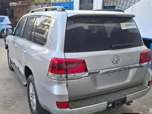 Toyota Land Cruiser 4.5 V8 TD 2020 Silver