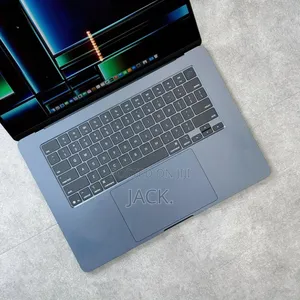 Laptop Apple MacBook Air 2025 M4 15-inch 24GB Apple M4 SSD 1T
