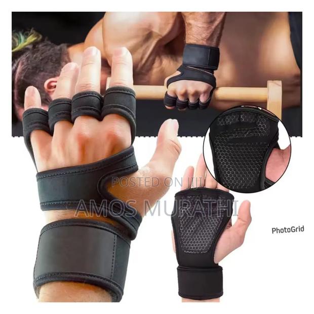 *Kshs 800 a Pair* Training Sport Gloves for Men Women Workout Gloves