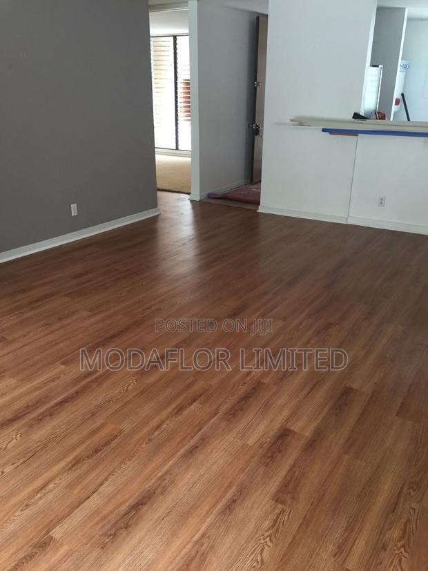 Durable Click-Lock SPC Flooring – Easy Install - main view