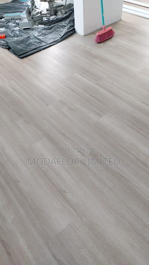 High-Quality SPC Flooring for Homes Offices - thumbnail 2
