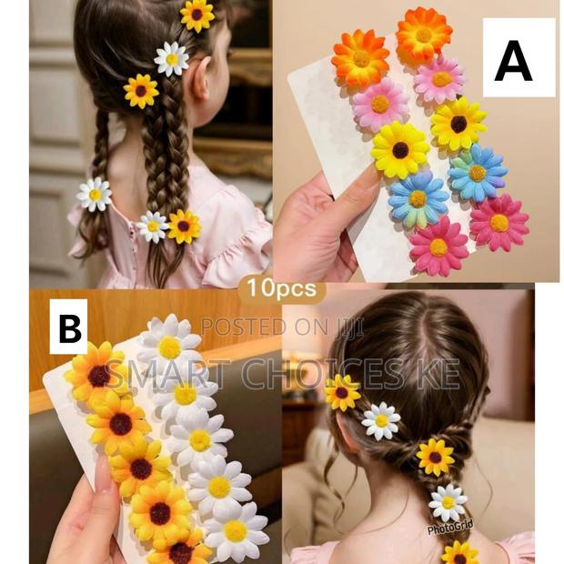 Sunflower Mini Hairclips
♦Comes 10pcs In A Pack - main view
