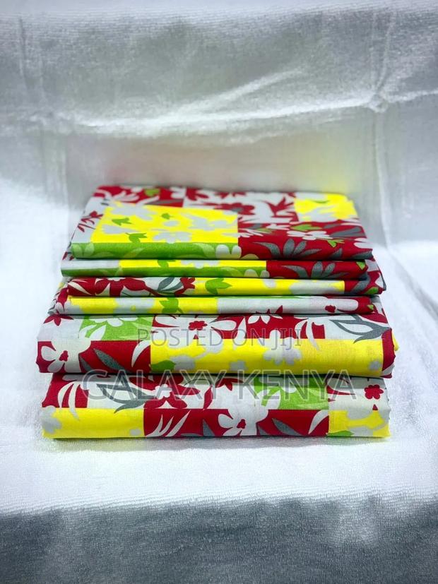 Both Printed Bedsheets , 4 Pillowcases (6×7 Feets) - thumbnail 14