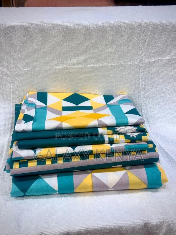 Both Printed Bedsheets , 4 Pillowcases (6×7 Feets) - thumbnail 18