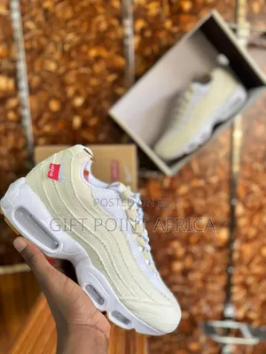 *Airmax 95 X Levi’S  Denim* Sneakers