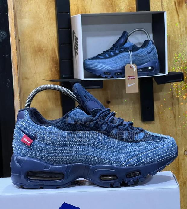 *Airmax 95 X Levi’S  Denim* Sneakers - thumbnail 2